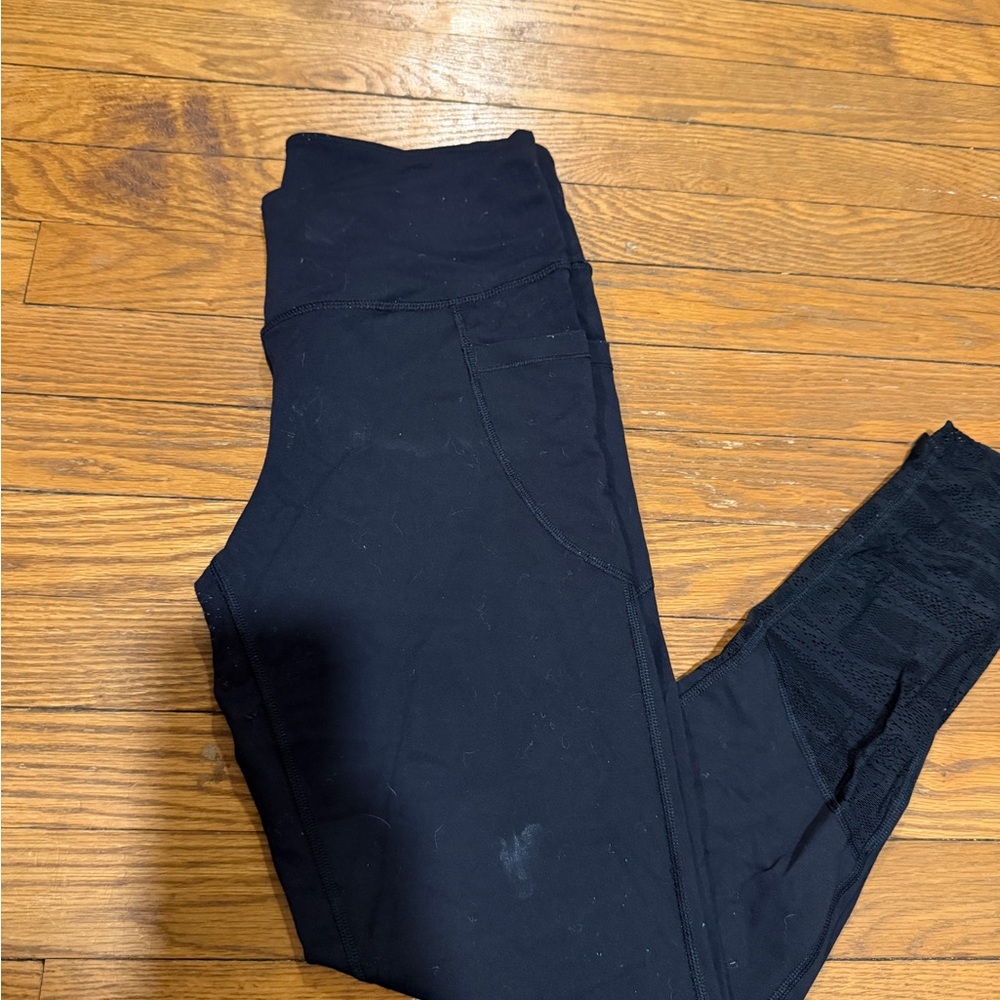 Victoria Sport Knockout Black High-Waist Leggings | Size M | Pock